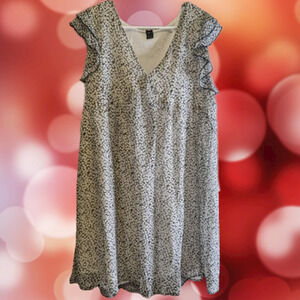 Shein XL lightweight short sleeve flowy lined dress. fall/winter